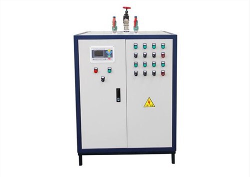 Automatyczny generator pary z wkładem do zbiornika ekstrakcyjnego